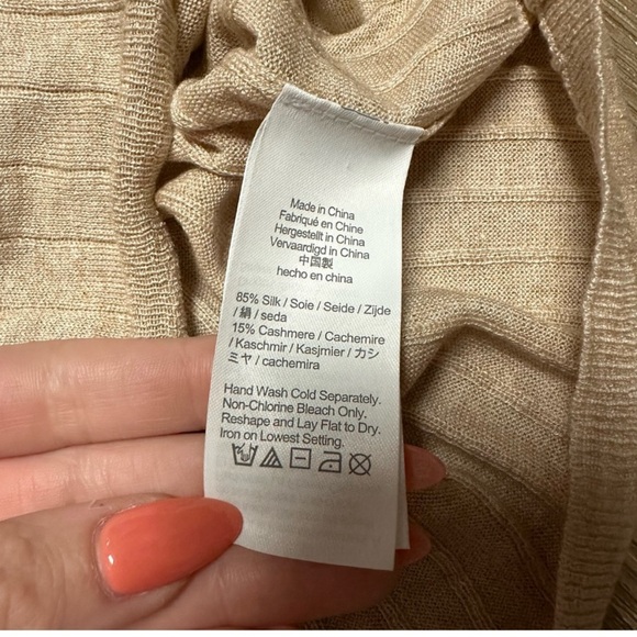 NWT J Crew Silk and Linen Top - Picture 3 of 3
